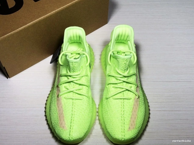 Yeezy Glow V2 Dark the EG5293 Boost 350 Adidas in 0810